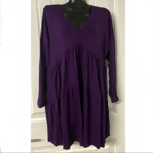 ✨Host Pick✨Plum Tiered V-Neck Shift Dress, M - Picture 6 of 11